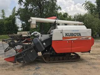 ขายรถเกี่ยวข้าว DC70G ปี56 ใช้งาน872ชั่วโมง รถสวยสภาพดี ราคา500,000 สนใจโทร 090-8588220  093-3258446 www.narong2truck.com www.truck.in.th/498 https://www.facebook.com/narong2truck/ ID: narong498 ID: 09332584461 เพจ Facebook ณรงค์ ซื้อขายรถมือสอง กลุ่ม Fac