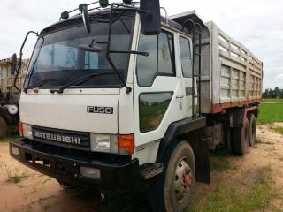 ขายรถบรรทุก ดั้ม2เพลา FN527M-TF เกียร์10สปีด เครื่อง220เทอโบ เอกสารพร้อมโอน ราคา760,000 สนใจโทร 090-8588220  093-3258446 www.narong2truck.com www.truck.in.th/498 https://www.facebook.com/narong2truck/ ID: narong498 ID: 09332584461 เพจ Facebook ณรงค์ ซื้อข