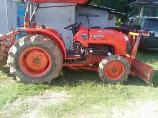 ขายรถไถ L4708 ปี54 ใช้งาน1661ชั่วโมง อุปกรณ์ ดันหน้า ผานหลัง เอกสารพร้อมโอน ราคา380,000 สนใจโทร 090-8588220  093-3258446 www.narong2truck.com www.truck.in.th/498 https://www.facebook.com/narong2truck/ ID: narong498 ID: 09332584461 เพจ Facebook ณรงค์ ซื้อข