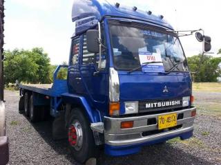 ขายรถ10ล้อ บรรทุกพื้นเรียบ เครื่อง225แรง 6D17 รถสวยสภาพดี เอกสารถูกต้อง เล่มทะเบียนพร้อมโอน ราคา650,000 สนใจโทร 090-8588220คุณนะ 093-3258446คุณบิว หรือเข้าดูสินค้าอื่นๆได้ที่ www.narong2truck.com หรือ www.truck.in.th/498 