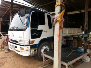 ขายรถ6ล้อ ดั้ม5คิว รถประกอบ เครื่อง145แรง สภาพพร้อมใช้งาน ราคา560,000 สนใจโทร 090-8588220คุณนะ 093-3258446คุณบิว